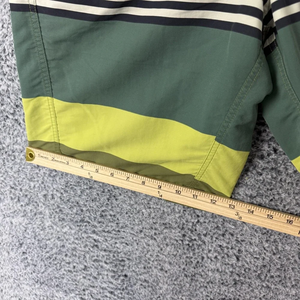 Patagonia Board Shorts Mens 36 Green Stripe Surf Swim Drawstring Zip Pocket